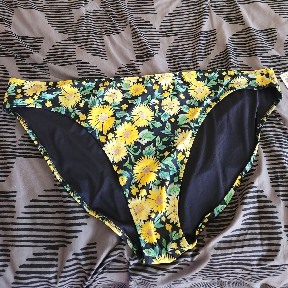 NWT Yellow and Green Old Navy Floral Plus Size Bikini Bottom 4X